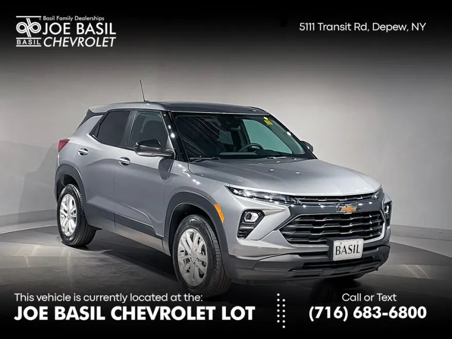 2025 Chevrolet Trailblazer LS photo 1