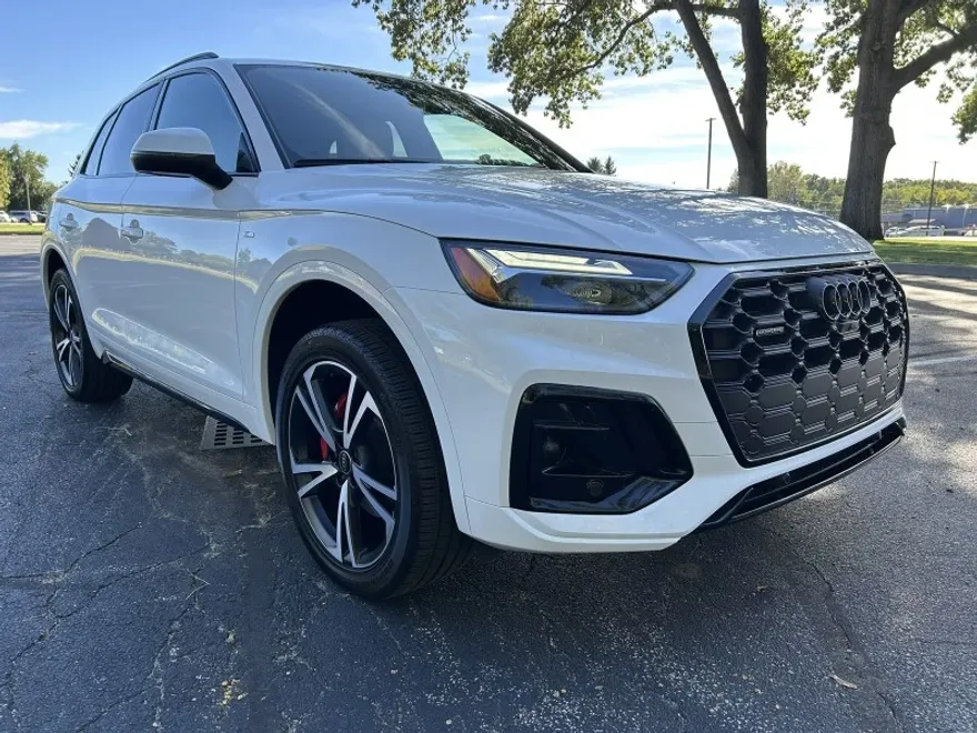 2025 Audi Q5 S line Premium Plus photo 1