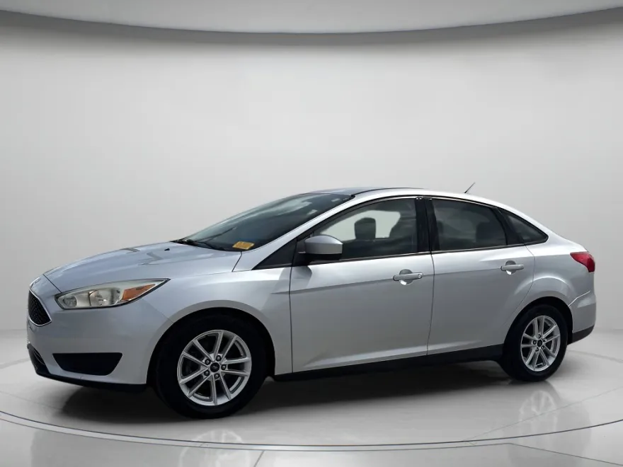 2018 Ford Focus SE photo 1