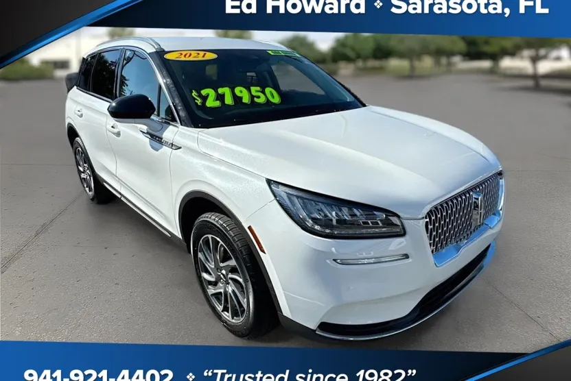 2021 Lincoln Corsair Standard photo 1