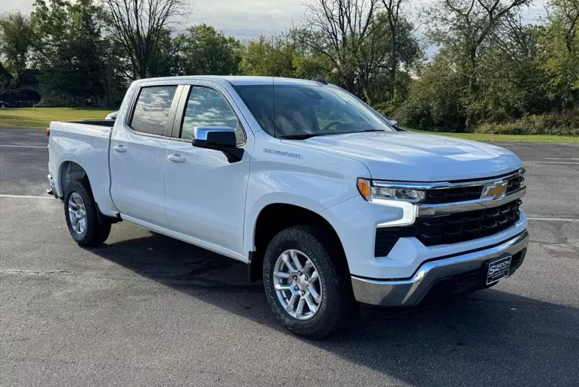 2026 Chevrolet Silverado 1500 LT photo 1