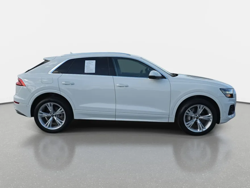 2023 Audi Q8 Premium 55 photo 1