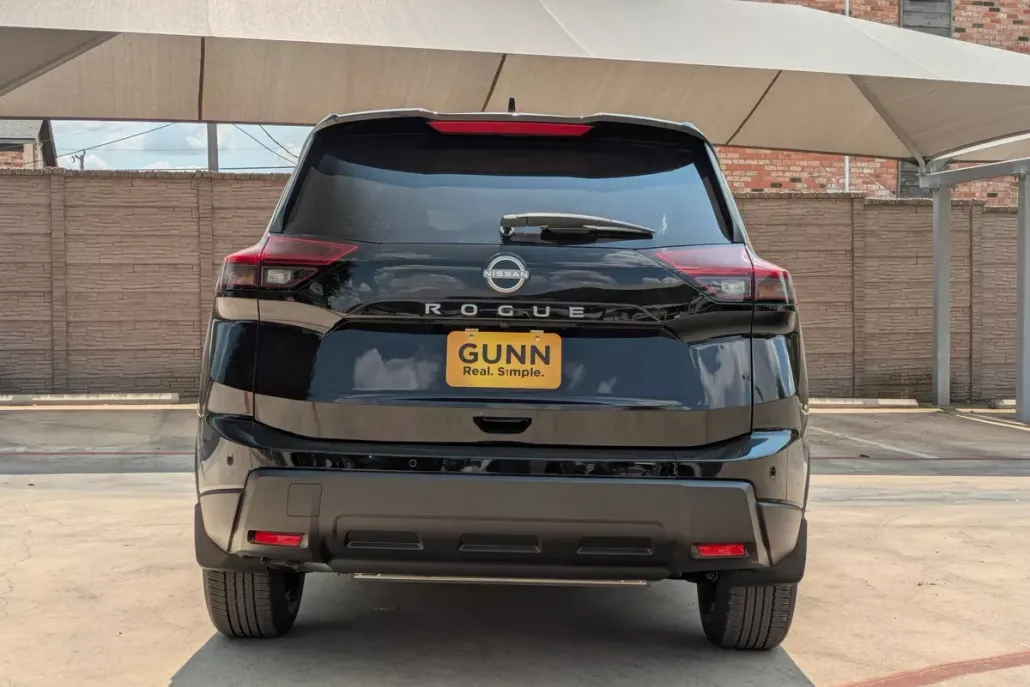 2026 Nissan Rogue SV photo 1