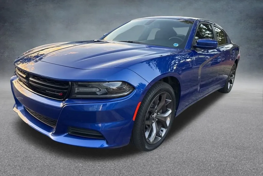 2019 Dodge Charger SXT photo 1