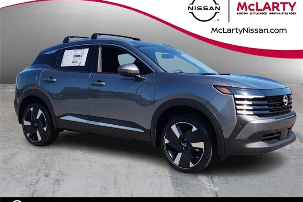 2025 Nissan Kicks SR photo 1