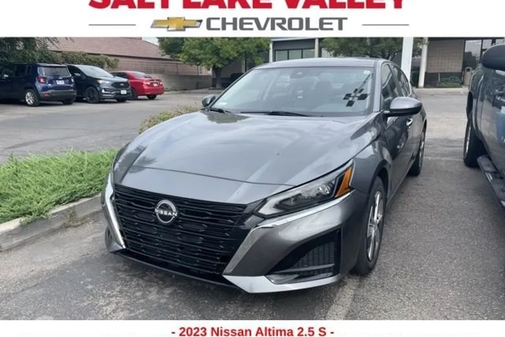 2023 Nissan Altima 2.5 S photo 1