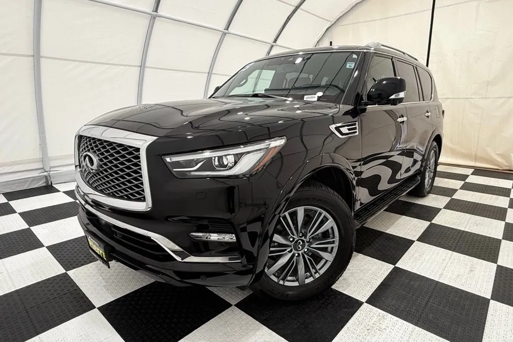 2023 Infiniti QX80 Luxe Sensory photo 1