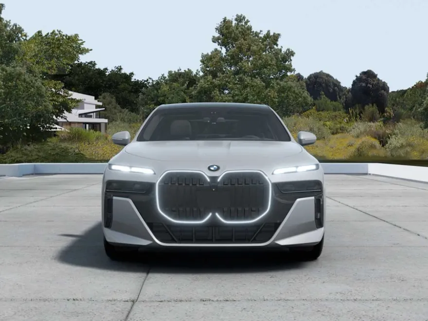 2026 Bmw 740i photo 1