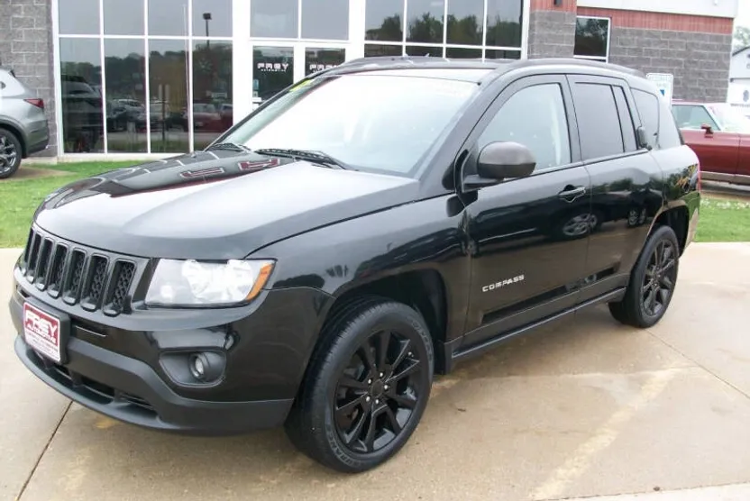 2012 Jeep Compass Latitude photo 1