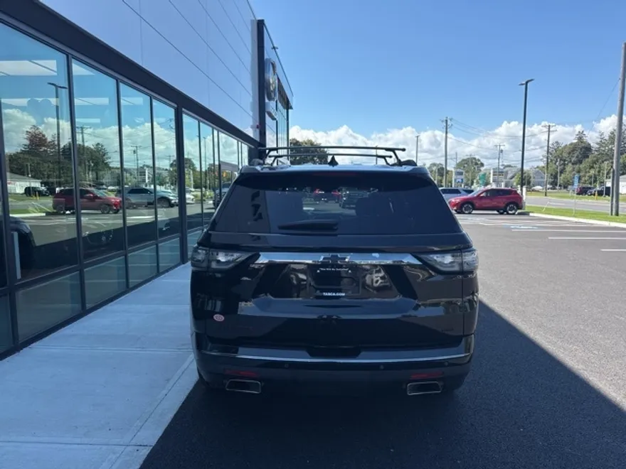2020 Chevrolet Traverse Premier photo 1