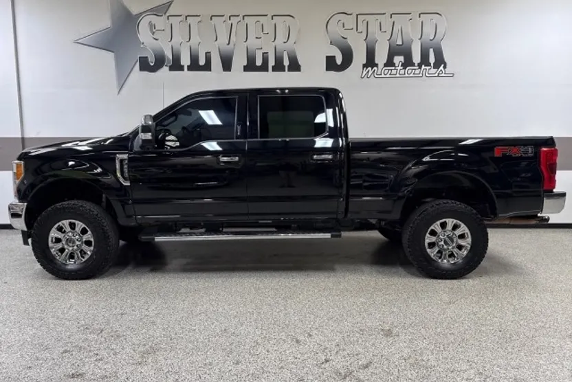 2019 Ford F-250 Lariat FX4 photo 1
