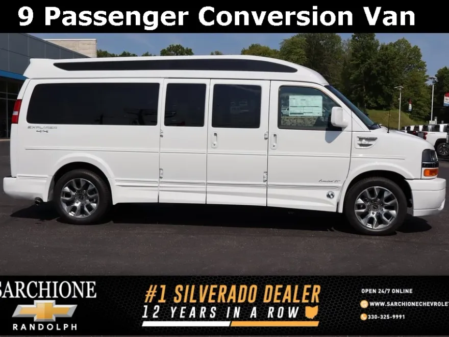 2025 Chevrolet Express 2500 photo 1