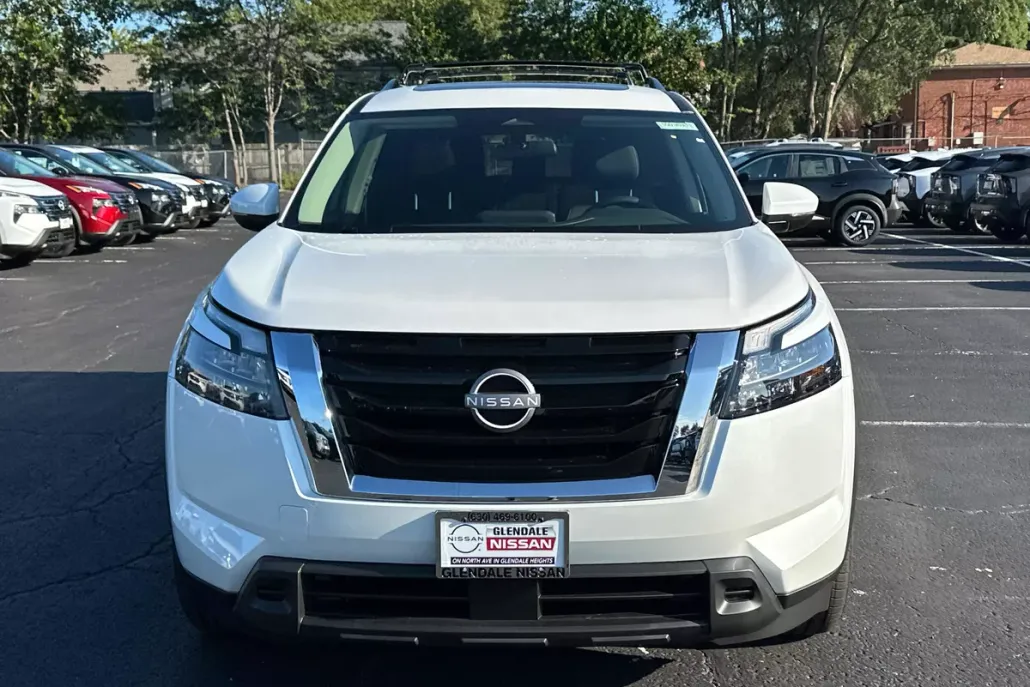2025 Nissan Pathfinder SV photo 1