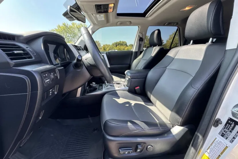 2022 Toyota 4Runner SR5 Premium photo 1