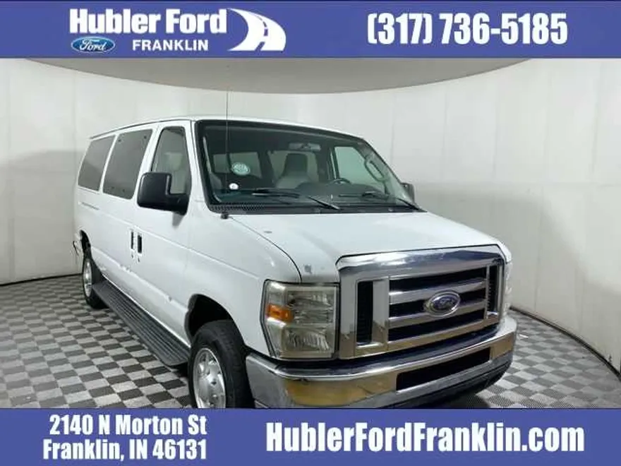 2011 Ford E-350 photo 1