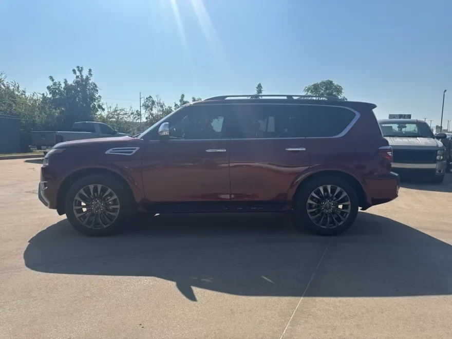 2023 Nissan Armada Platinum photo 1