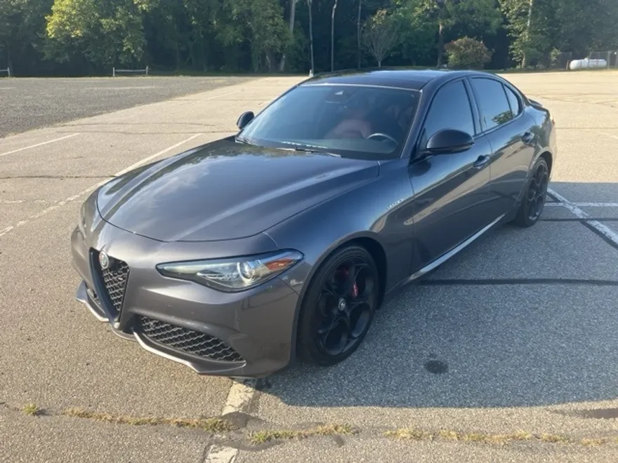 2022 Alfa Romeo Giulia Ti - VELOCE photo 1