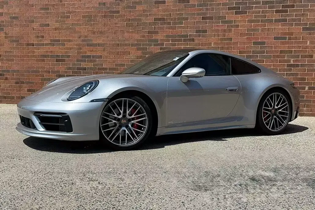 2023 Porsche 911 S photo 1