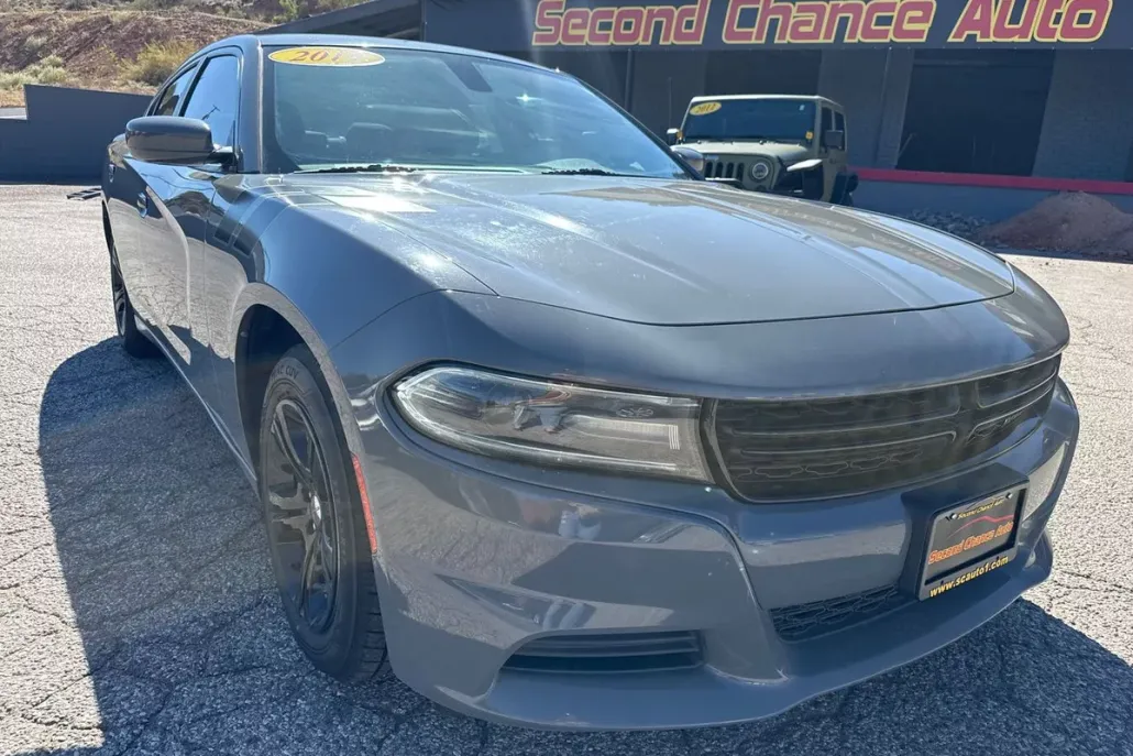 2019 Dodge Charger SXT photo 1