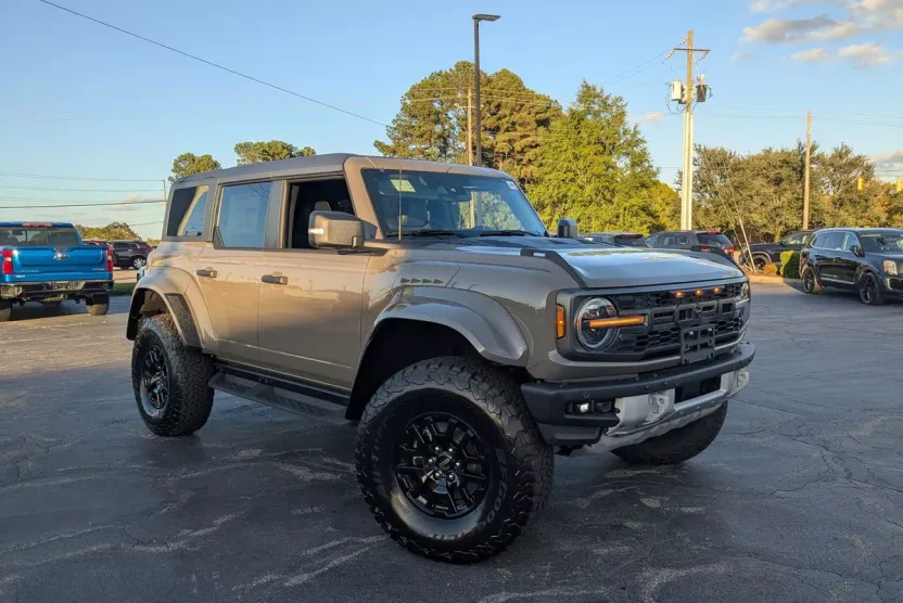 2025 Ford Bronco Raptor photo 1