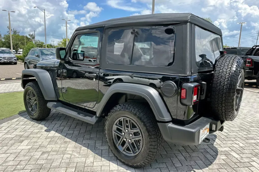 2025 Jeep Wrangler Sport S photo 1