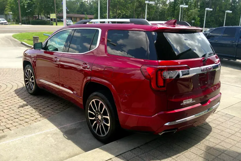 2020 Gmc Acadia Denali photo 1