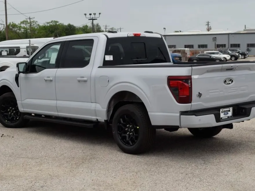 2025 Ford F-150 XLT photo 1