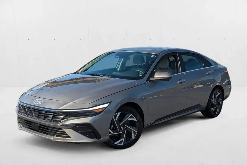 2024 Hyundai Elantra Limited photo 1