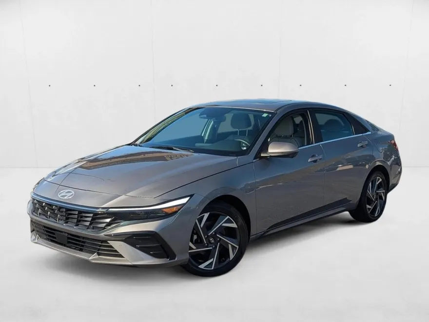 2024 Hyundai Elantra Limited photo 1