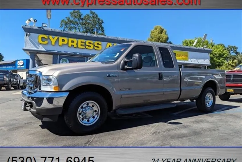 2002 Ford F-250 XLT photo 1