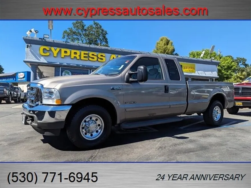 2002 Ford F-250 XLT photo 1