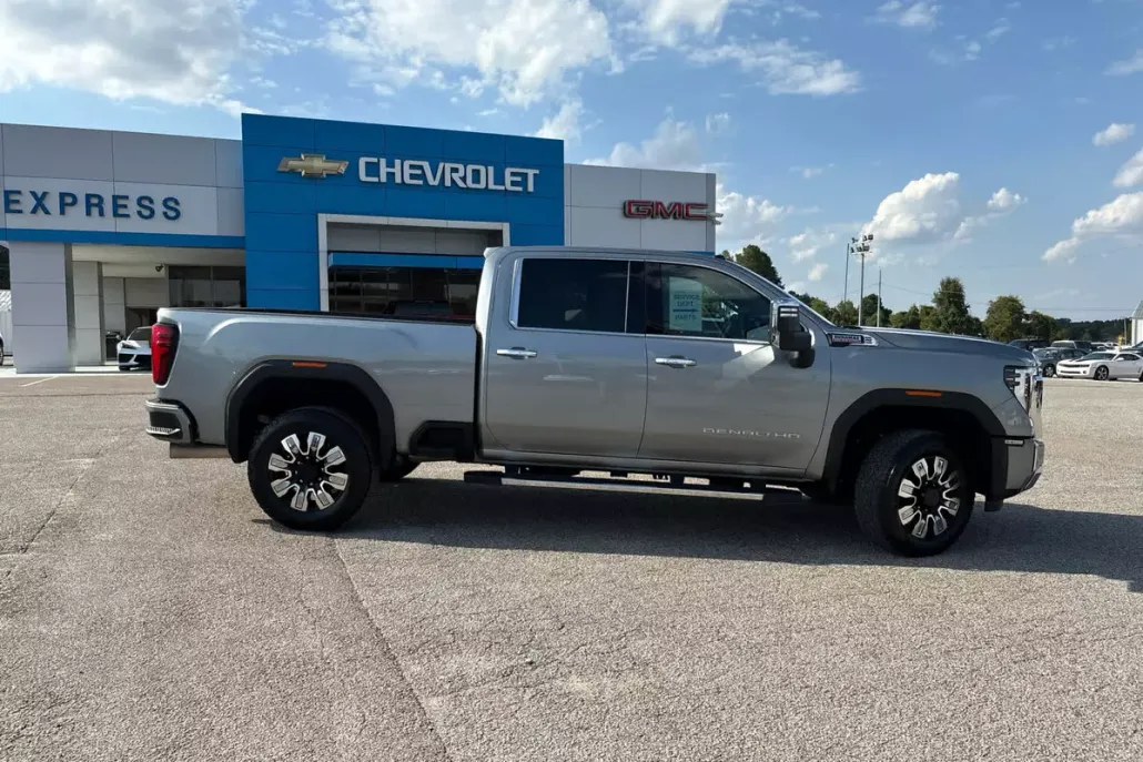 2024 Gmc Sierra 2500 HD Denali photo 1