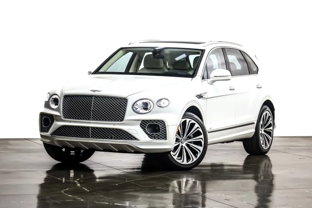 2022 Bentley Bentayga V8 photo 1