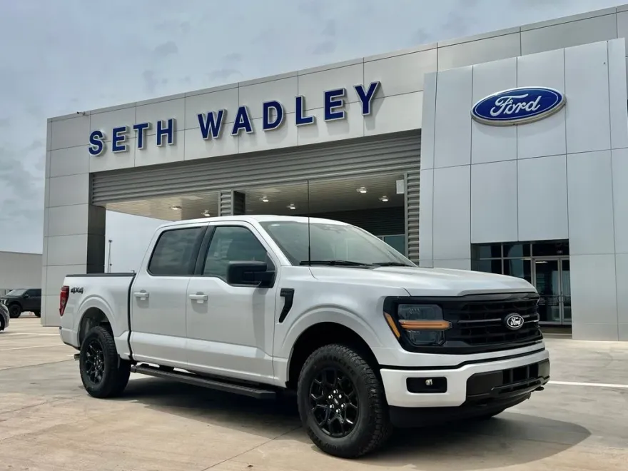 2025 Ford F-150 XLT photo 1