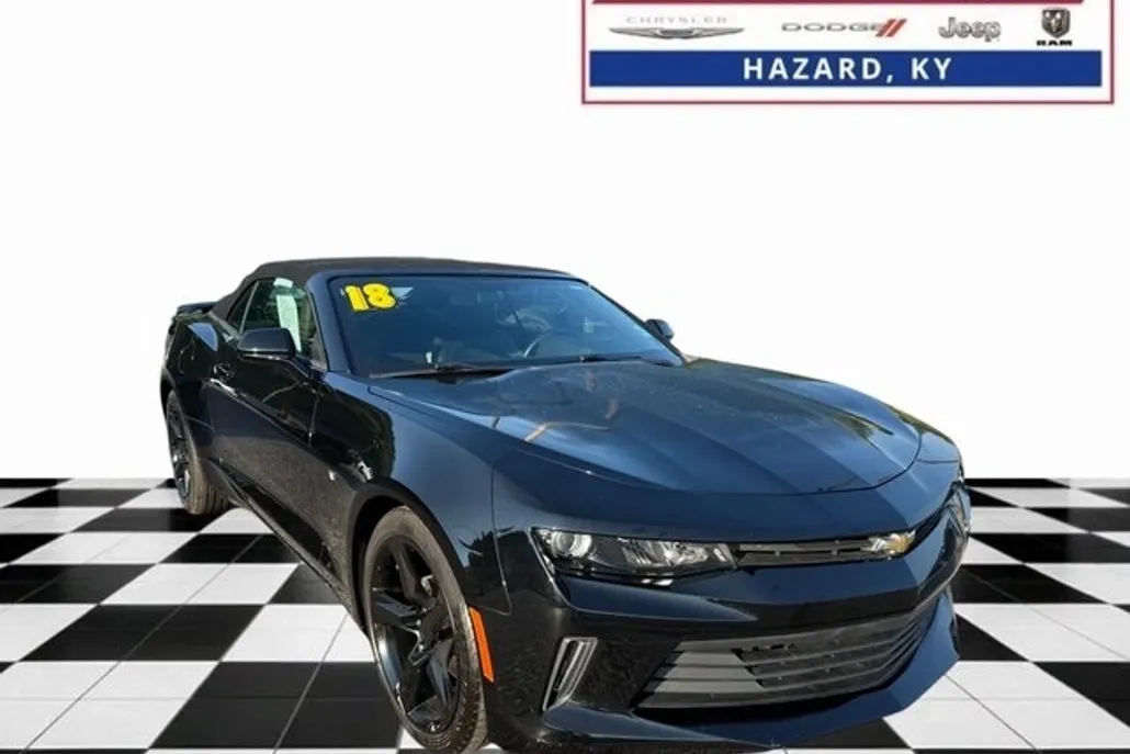2018 Chevrolet Camaro 2LT photo 1