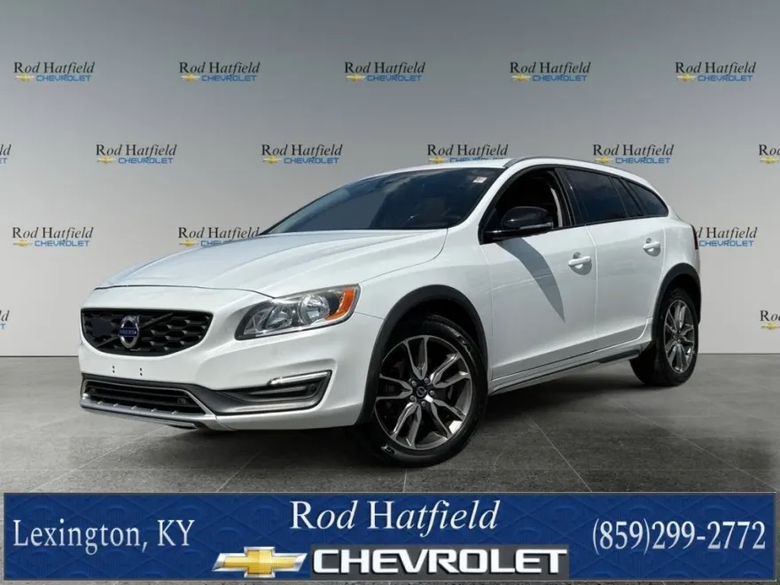 2015 Volvo V60 Premier R-Design photo 1