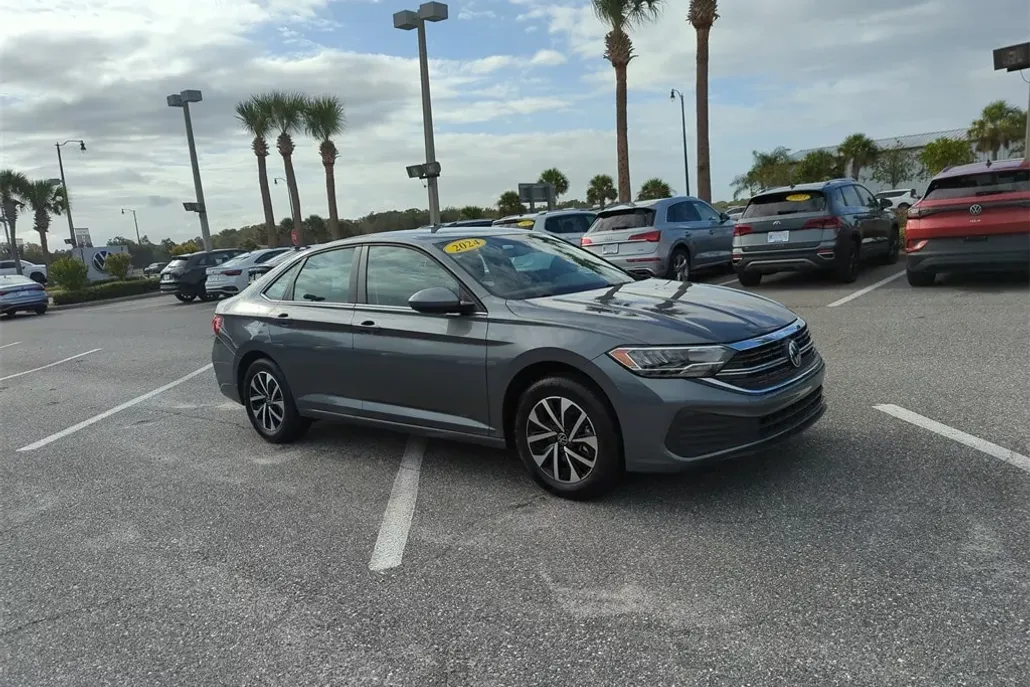 2024 Volkswagen Jetta 1.5T S photo 1