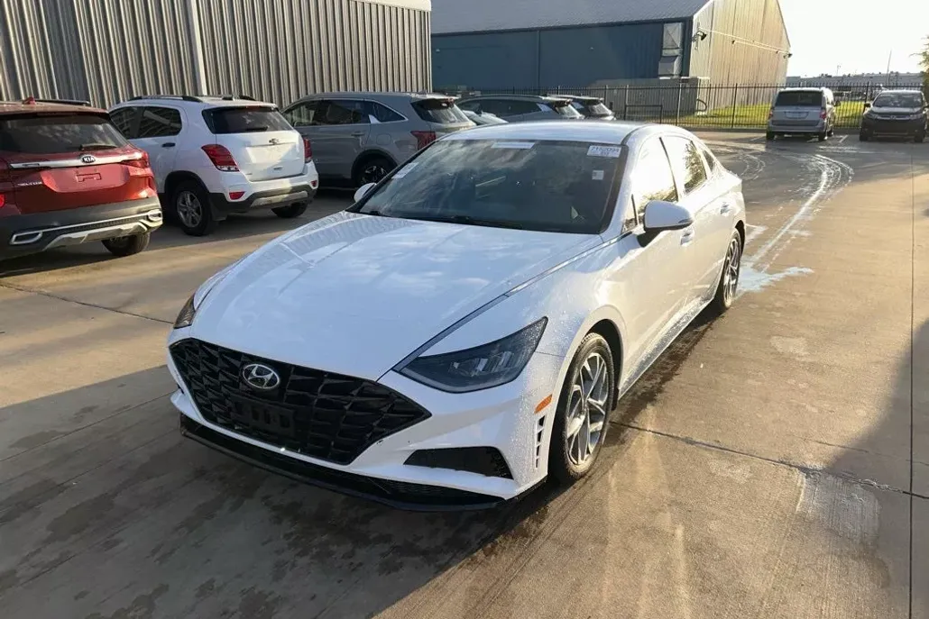2023 Hyundai Sonata SEL photo 1