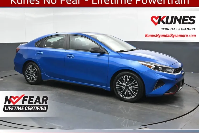 2023 Kia Forte GT-Line photo 1