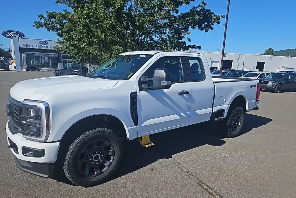 2026 Ford F-250 photo 1