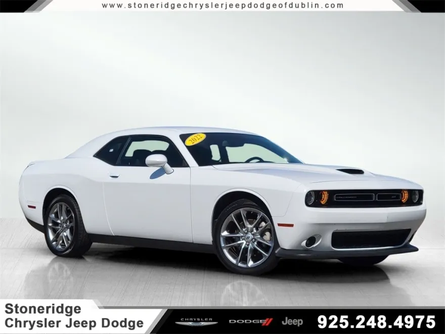 2022 Dodge Challenger GT photo 1