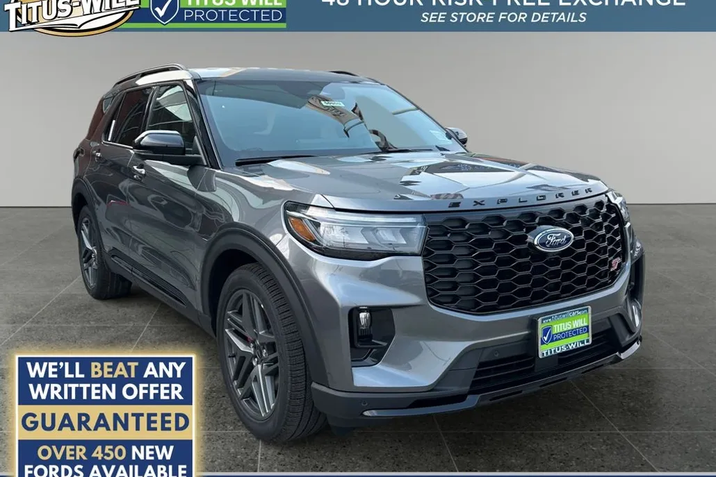 2025 Ford Explorer ST photo 1