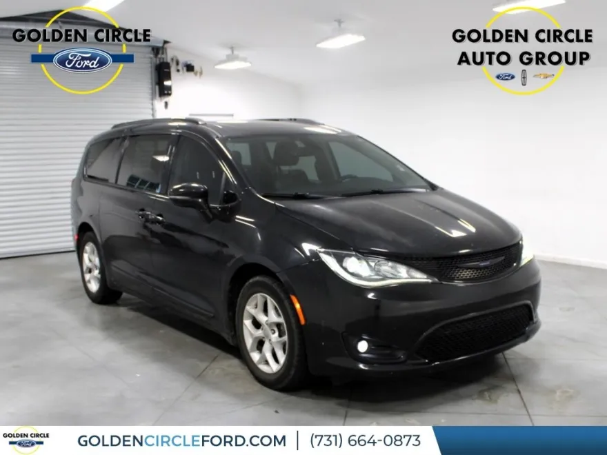 2020 Chrysler Pacifica Limited photo 1