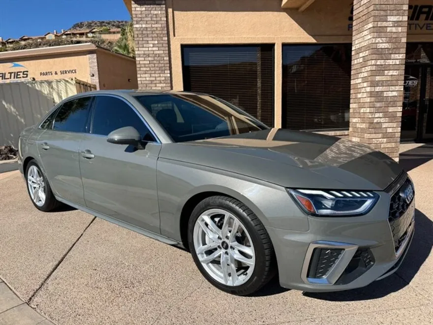 2024 Audi A4 S line Premium Plus photo 1