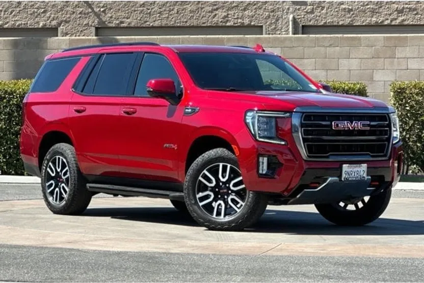 2024 Gmc Yukon AT4 photo 1