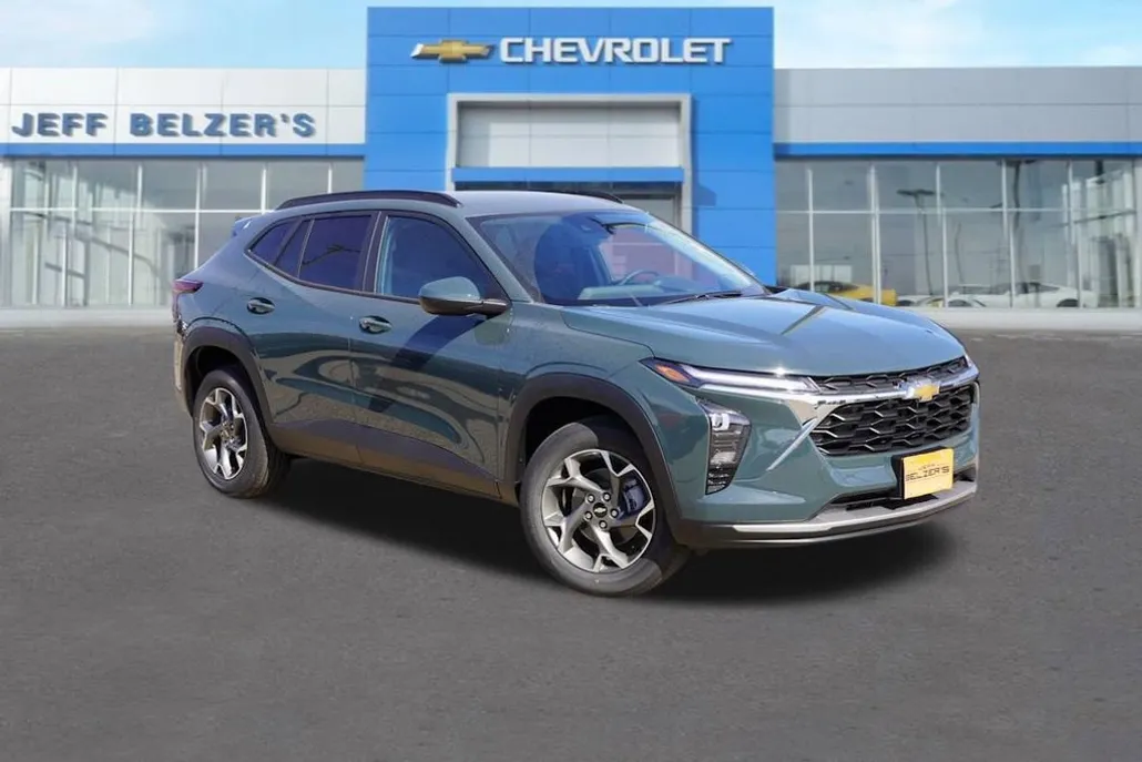 2026 Chevrolet Trax LT photo 1