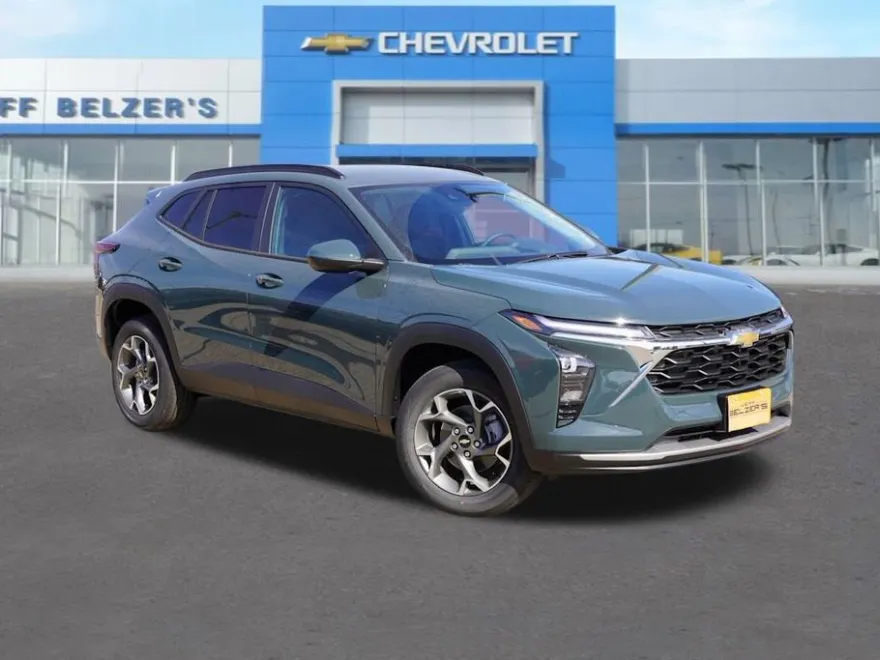 2026 Chevrolet Trax LT photo 1