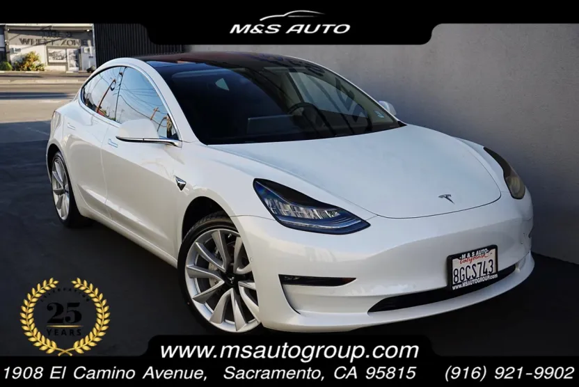 2018 Tesla Model 3 Long Range photo 1