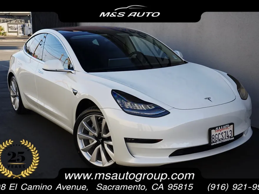 2018 Tesla Model 3 Long Range photo 1