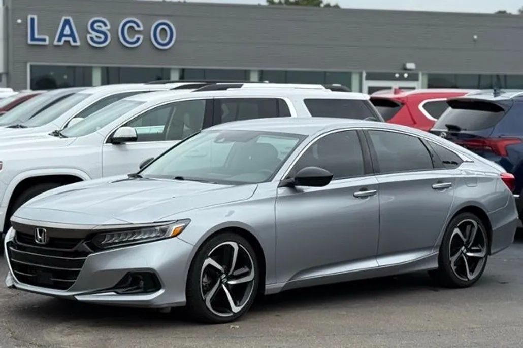 2022 Honda Accord Sport SE photo 1